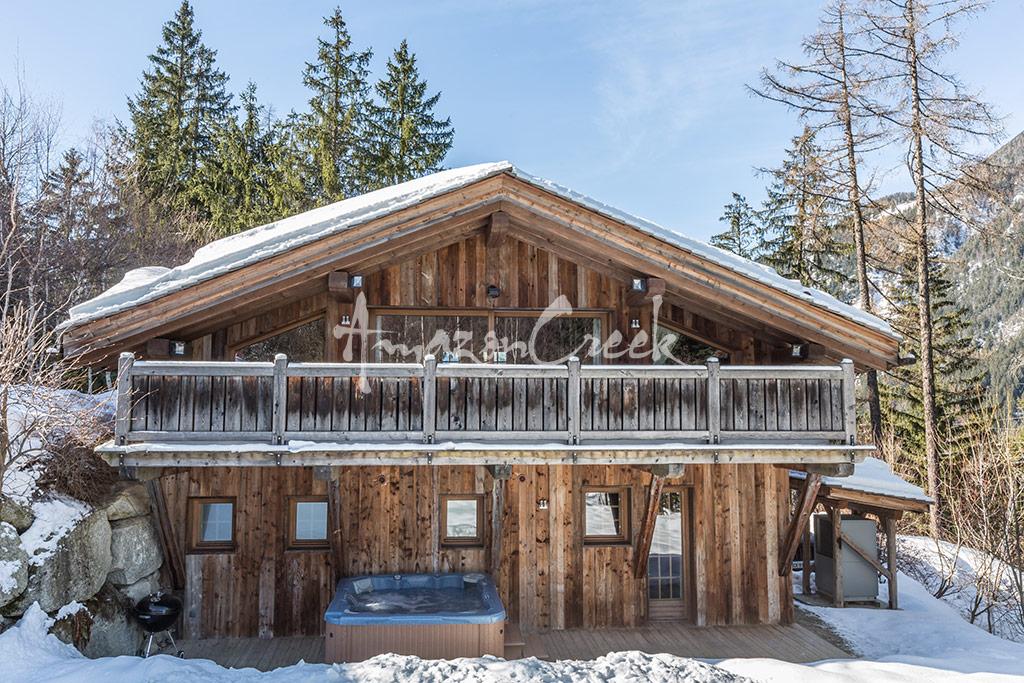 Luxury Chalet Chamonix - Chalet Baby Bear - Exterior Snow